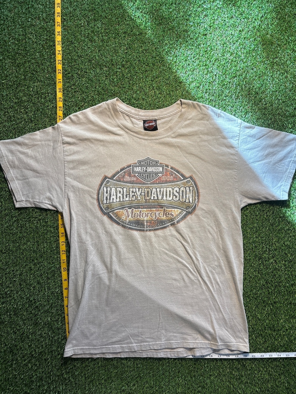 Y2K Harley Davidson dealership t- shirt
